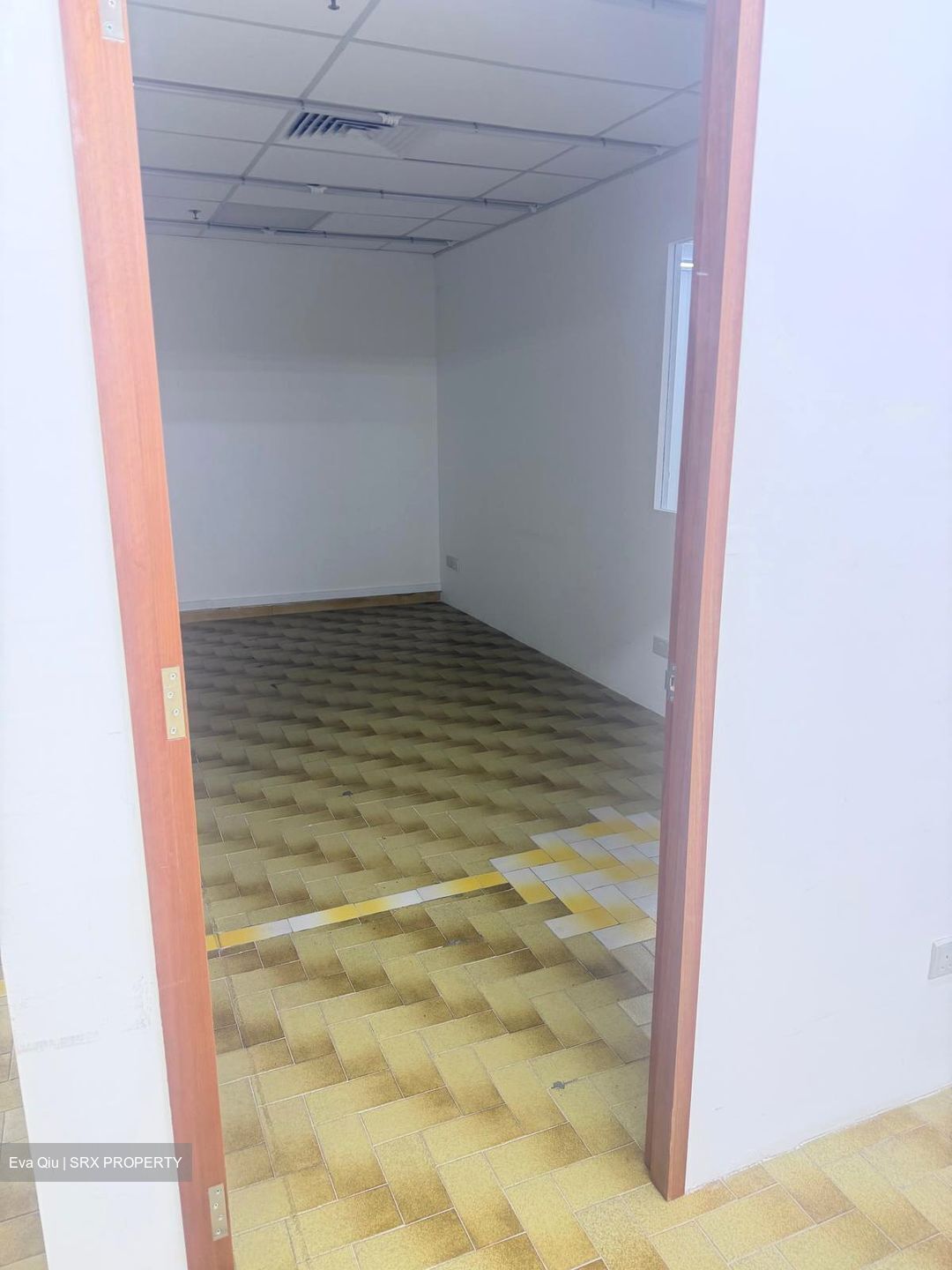 Sim Lim Tower (D8), Retail #612626021